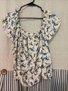 a new day XXL Top Blue Floral Print